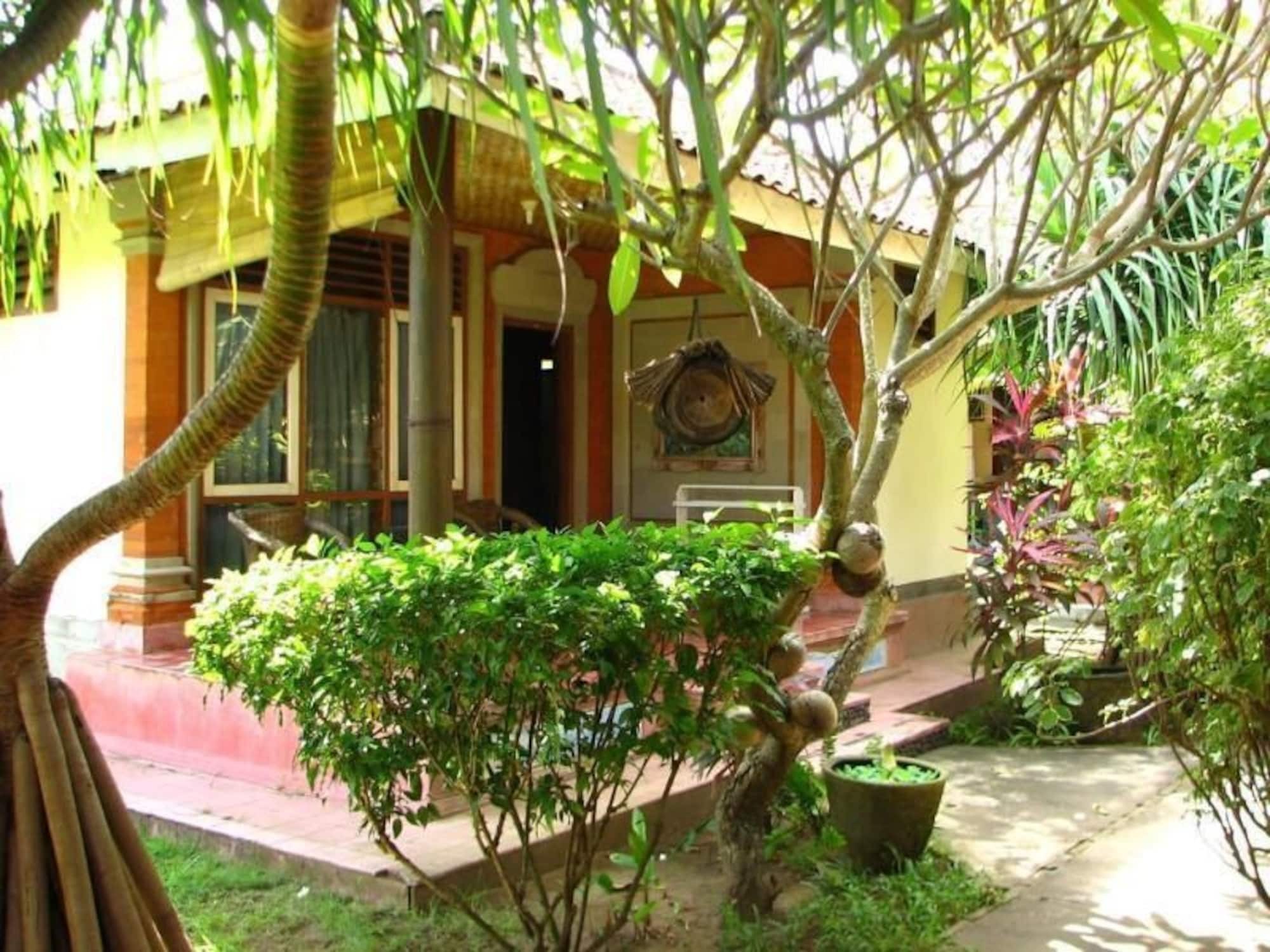 Mertha Jati Hotel Kuta Lombok Buitenkant foto
